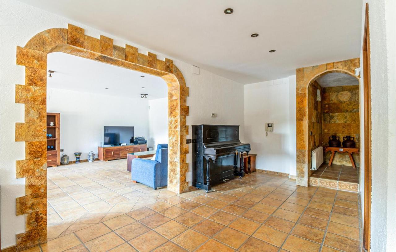 Stunning Home In Palafolls Luaran gambar